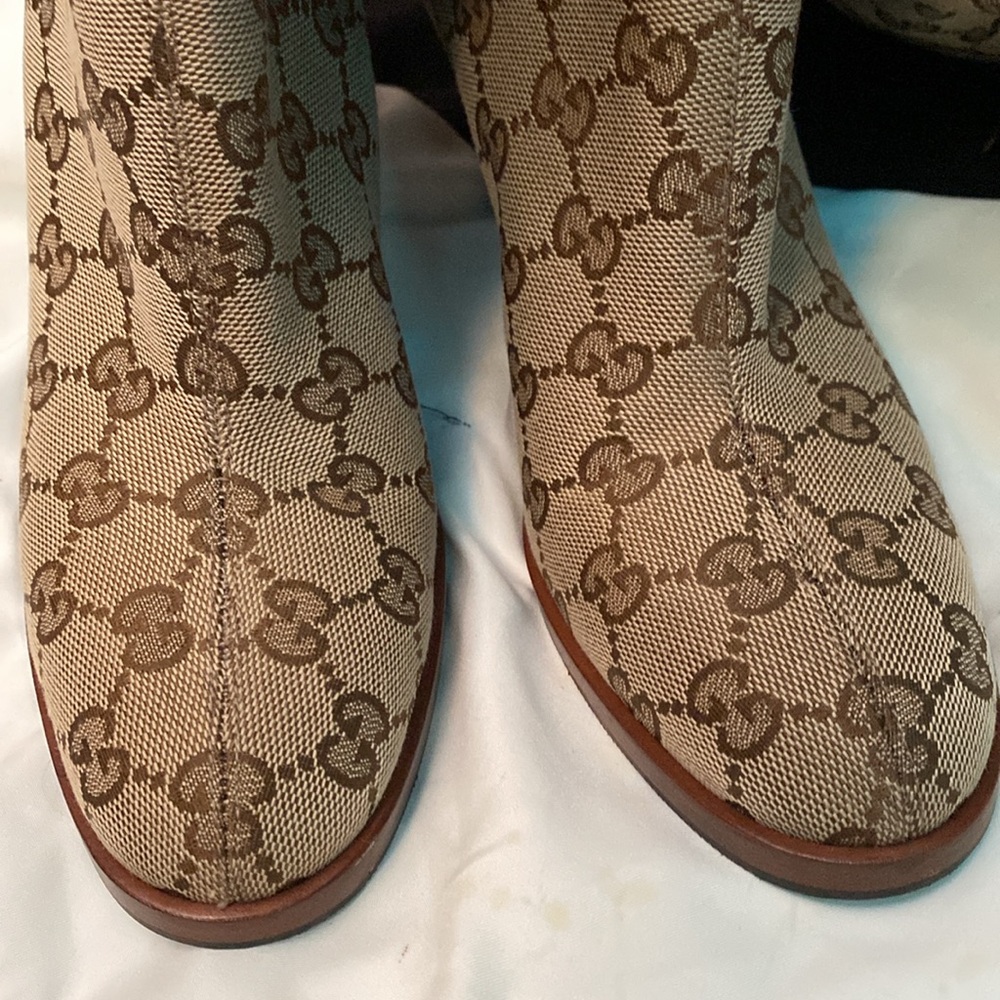 GUCCi monogram OVER THE KNEE boots😍 - Picture 3 of 11